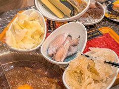 -牛YO寿喜烧·铁板烧和牛火锅自助(市府恒隆店)