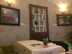 -燕庭·纯燕窝·甜品下午茶(南京西路店)