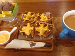 -猫的天空之城概念书店(杭州南宋御街店)