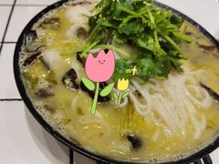 -肥汁米蘭香港米线(长宁来福士店)