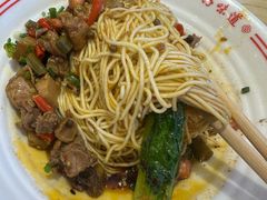 -犟一碗双椒鸡面(得意世界店)