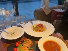-MOMENT湖景餐厅(解放路店)