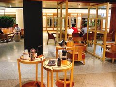 大堂-星巴克臻选(国贸商城首店)
