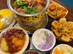 -八月美食小馆(银泰城总店)