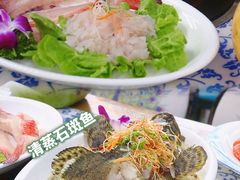 -范饭椰林川湘味海鲜·椰子鸡(三亚湾椰梦长廊店)