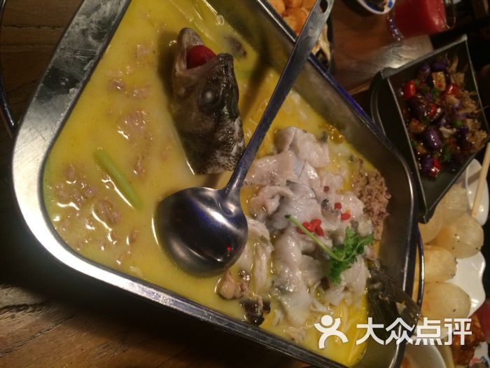 新白鹿餐厅(百联中环店)