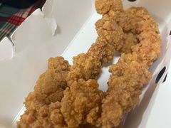 -必胜客(尹山湖歌林公园店)