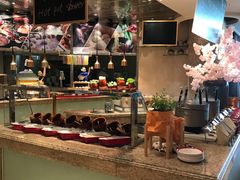 自助取餐区-咖啡苑自助餐厅·中国大饭店