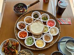 -包整·丝娃娃(一览甲秀楼风景店)