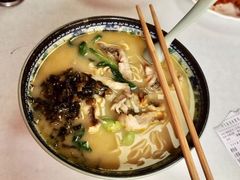 -明呈黄鱼面馆(斜土路店)