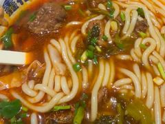 -鑫花溪牛肉米粉(东环大润发店)