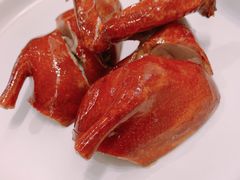 玻璃皮润烧乳鸽-北京厨房(西安SKP店)