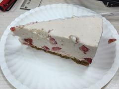 草莓慕斯蛋糕-治愈系甜品The Soothing Dessert(科海大楼店)