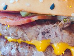 安格斯厚牛芝士堡-麦当劳(新塘万达广场分店)