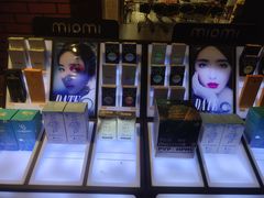 -miomi米欧米美瞳隐形眼镜(北京apm店)