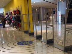 -BIGOFFS 超级折扣(仁恒伊势丹店)