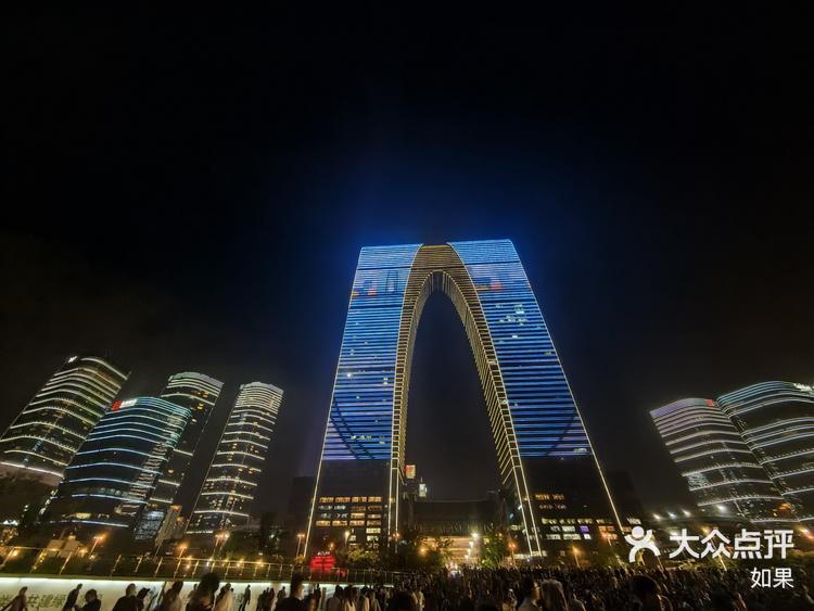 金鸡湖步道夜景图片