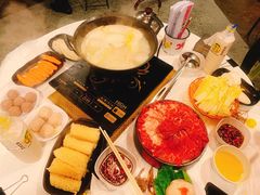 -鲜入围煮花胶鸡海鲜火锅