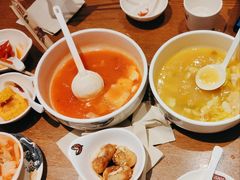 -渝是乎酸菜鱼·川渝小炒(新世界百货望京店)