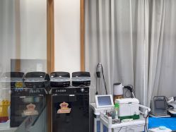 -靓芙泉专研痘痘肌