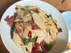 -云之南(八里庄店)