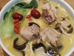 云南过桥米线-云海肴·汽锅鸡·云南菜(东坝金隅店)
