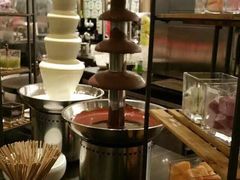 -圣丰索菲特·2 On 988 Café 自助餐厅