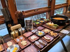 -银米·云南传统过桥米线(双廊黑金冠店)