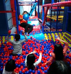 -动力星球家庭亲子游乐中心