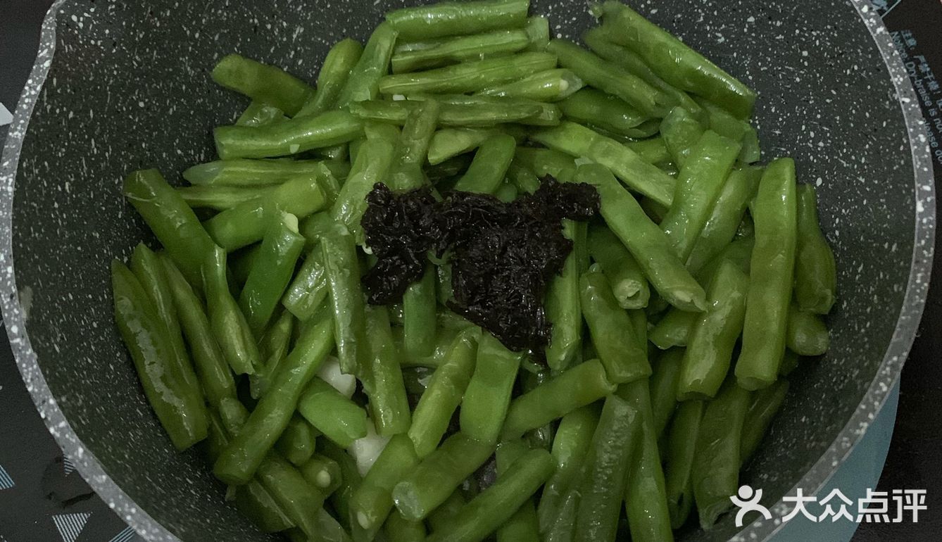 浓郁甘香的橄榄菜炒四季豆