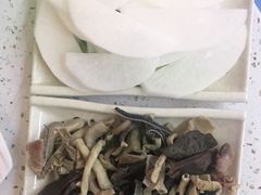 -墨脱石锅椰子鸡•海鲜糟粕醋(榆亚路店)