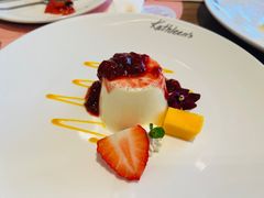 梅子意式奶冻-Kathleen's Bistro&Bar 凯圣琳西餐厅(漕河泾印象城店)
