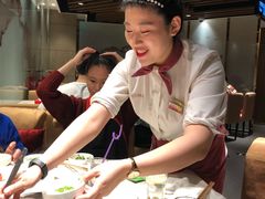 -海底捞火锅鲜切牛肉主题店(长寿路店)