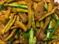 -王村姑老土炕莜面村(桥东店)