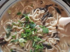 特色芝麻叶面-方城烩面(机场店)