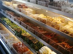 自助取餐区-万记麻辣烫国展总店