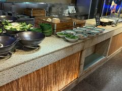 烫菜-松山湖凯悦酒店·Café自助餐厅·周末火舞秀表演