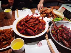 -叶派龙虾•招牌香辣蟹·海鲜(中海国际店)