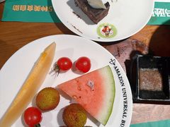 -亚马逊环球美食百汇(新城吾悦广场店)