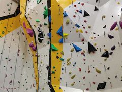 -问山MountQuest攀岩馆