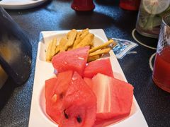 -辣尚瘾·烤鱼·新川菜(牡丹园直营店)