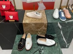-STUART WEITZMAN(静安嘉里中心店)