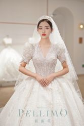 -派丽莫Pellimo原创设计婚纱品牌