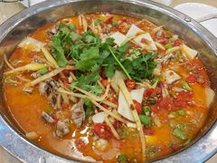 -焱焰鲜锅兔·佳味郑氏·自贡特色菜