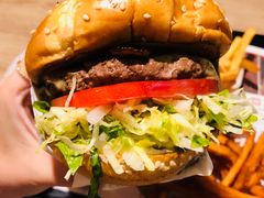 -The Habit Burger Grill 哈比特汉堡(复兴soho店)