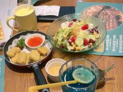 -豪客嘉族·麦尼顿西餐厅(乐福天下店)