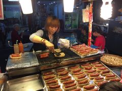 -六合夜市