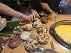 -一朵菌·野生菌探索家火锅(南亚店)