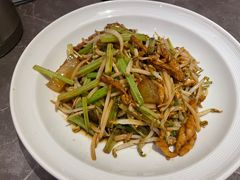 -闫府私房菜(恒隆店)