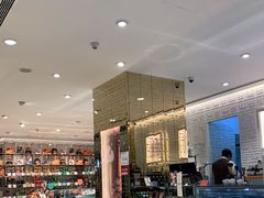 -VENCHI 闻绮(北京国贸商城店)